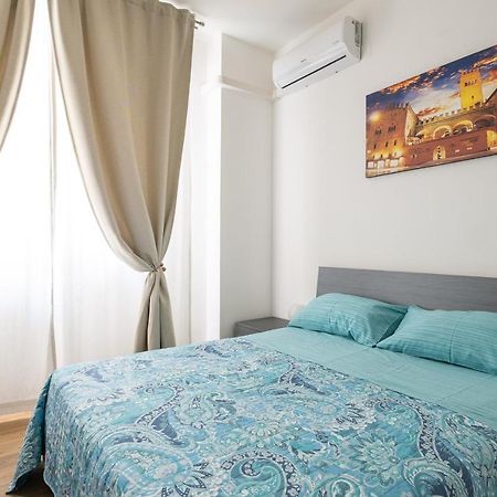 Studio 24 - Holiday & Business Apartment ボローニャ エクステリア 写真